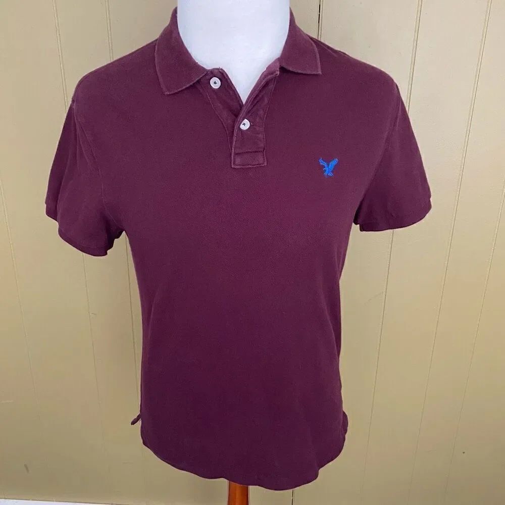 American Eagle outfitters men M 2 button polo athletic fit burgundy
